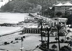 Bagni Milano nel 1930 in demolizione (Foto Archivio Roggero n. A02B_029_N_628)
